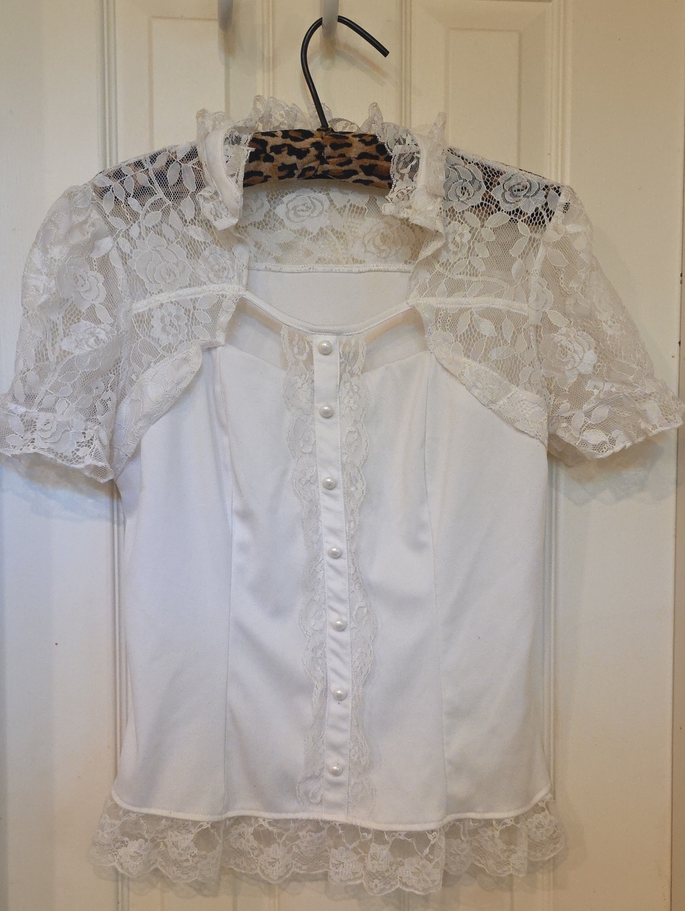 Lace Trim Pearl-Front White Women's Top